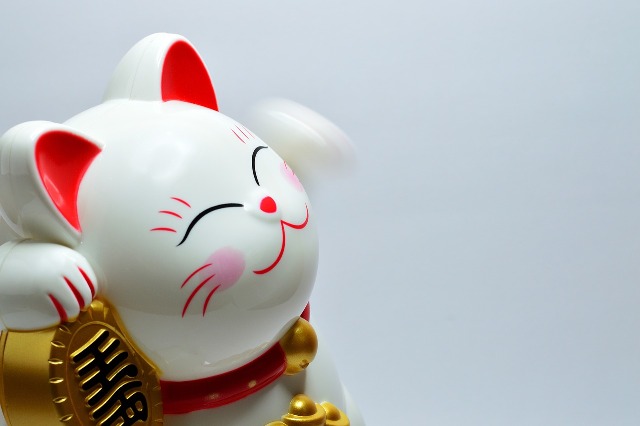 financial services brands do meaningful spending