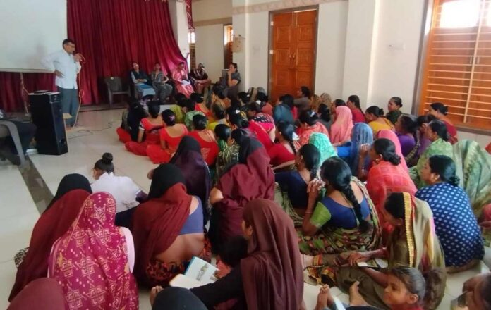 टाटा मोटर्स के सीएसआर से गुजरात की महिलाएं हुई सशक्त टाटा मोटर्स के सीएसआर से गुजरात की महिलाएं हुई सशक्त