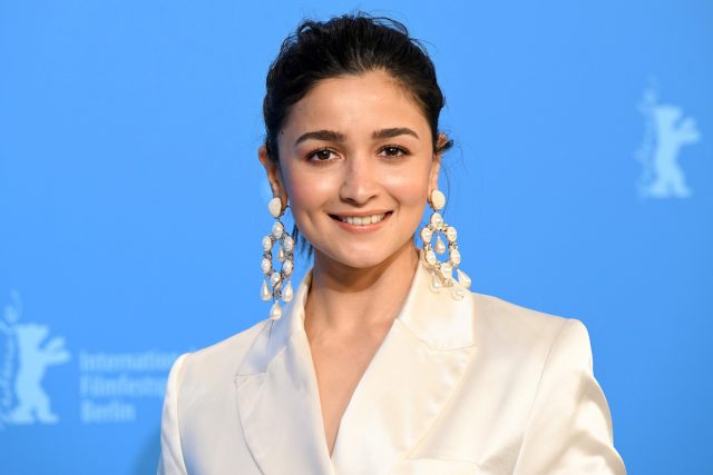 Alia-Bhatt-640x427 Bollywood Philanthropy: Alia Bhatt Inspires Change through Philanthropy