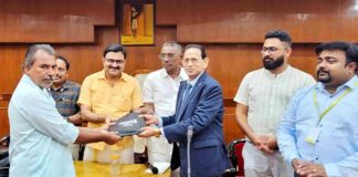 CSR: Raincoats donated to Kochi Municipal Corporation Sanitation Workers