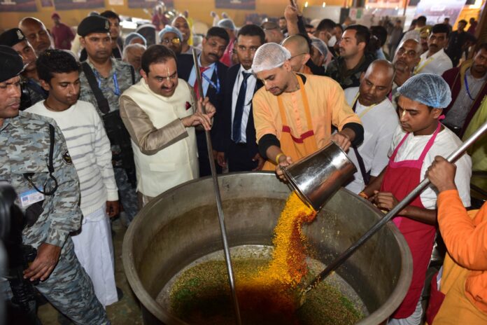 Adani-ISKCON Mahaprasad Seva Ensures Minimal Food Waste at Kumbh Mela