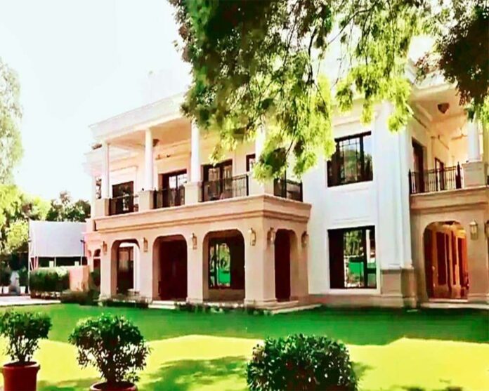 CVC Orders Probe into Alleged Irregularities in Kejriwal’s Renovated Residence